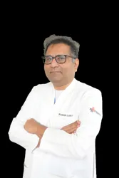 ภาพของ Dr. Sudhir Dubey