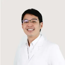 Portrait of Dr. Sarun Tongvitokomarn